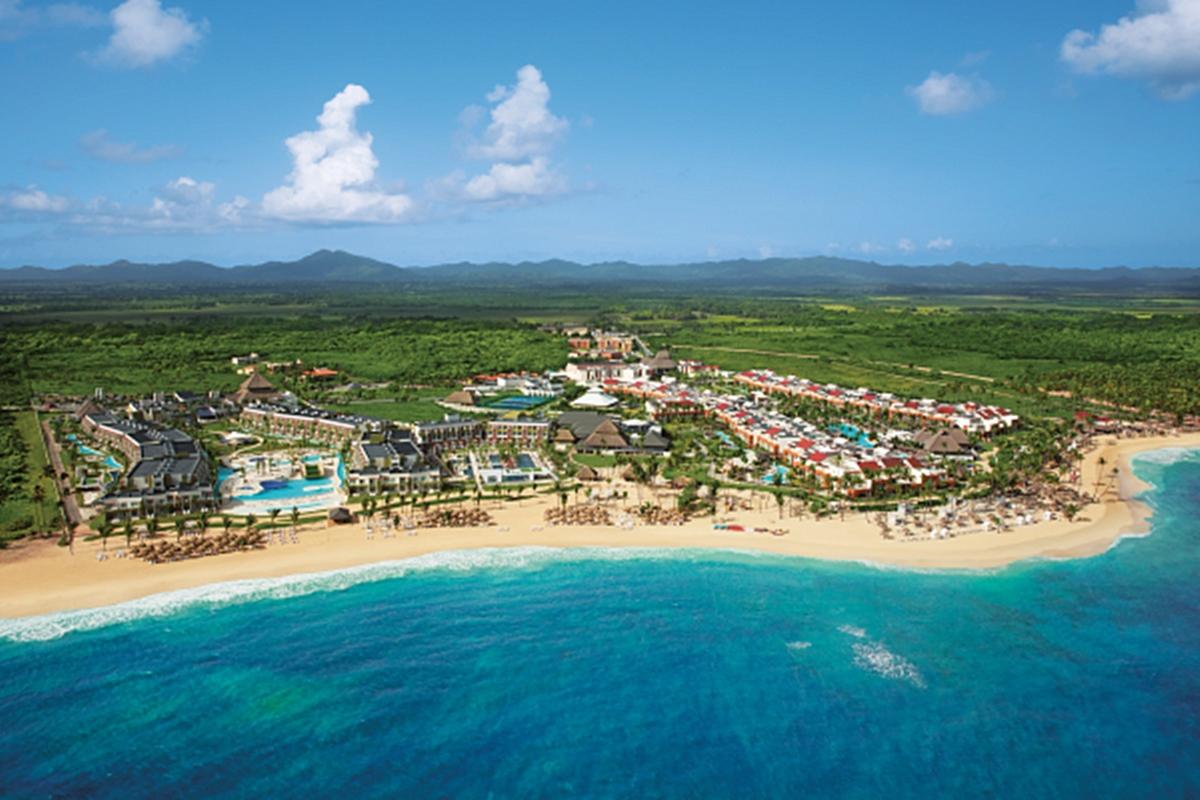Breathless Punta Cana Resort & Spa (Adults Only) ภายนอก รูปภาพ Aerial view of Secrets Cap Cana Resort & Spa