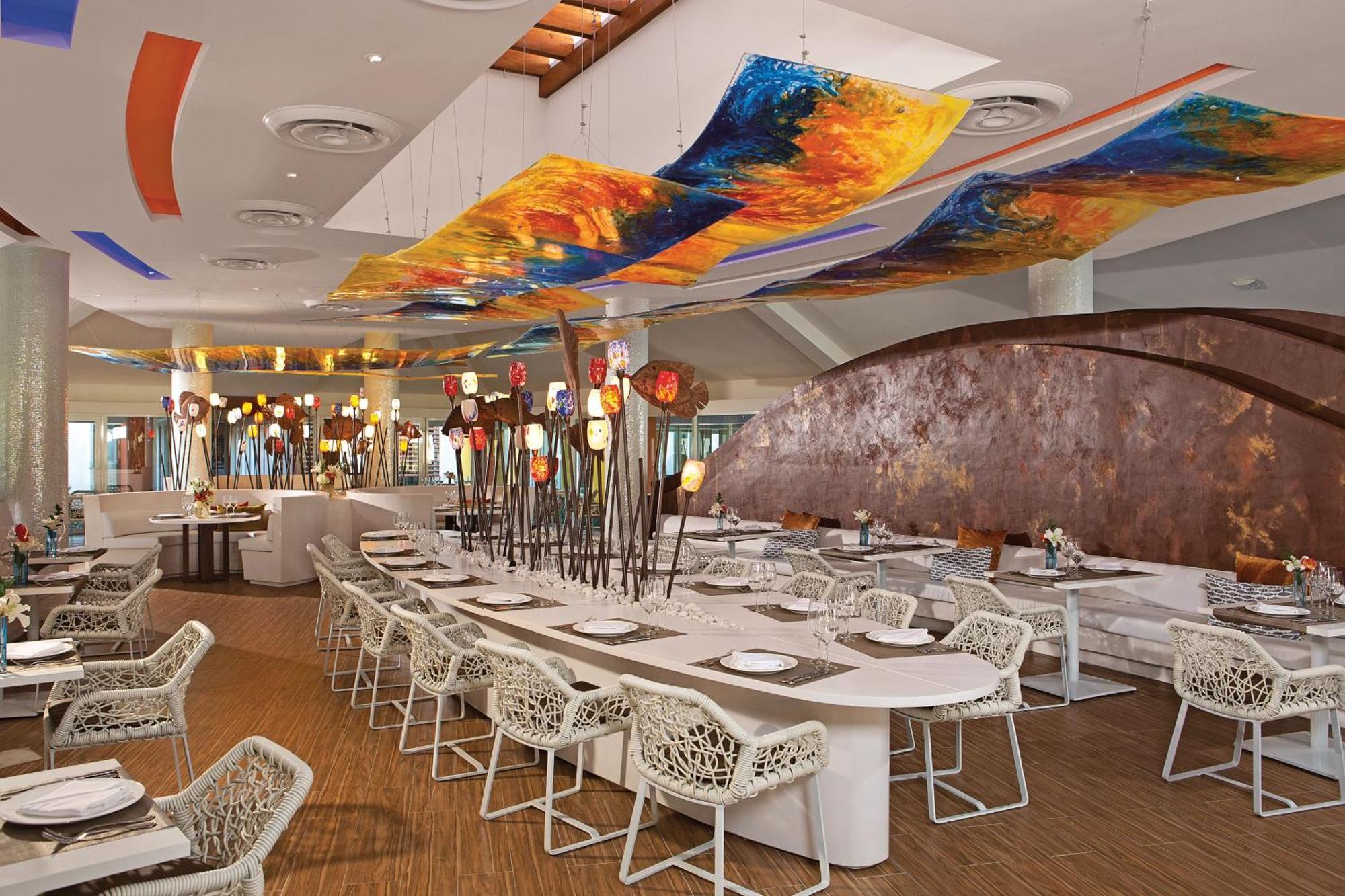 Breathless Punta Cana Resort & Spa (Adults Only) ภายนอก รูปภาพ The interior of the restaurant
